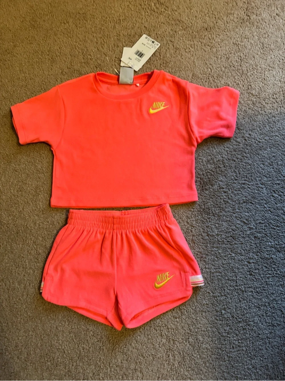 Nike Coral Pink Crop Top & Shorts Set with Neon Yellow Swoosh - Picture 2 of 2